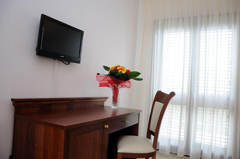 Agri Hotel Conte Salentino Сант-Исидоро Экстерьер фото