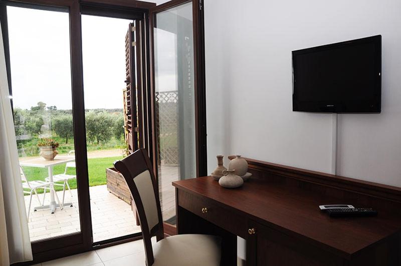 Agri Hotel Conte Salentino Сант-Исидоро Экстерьер фото