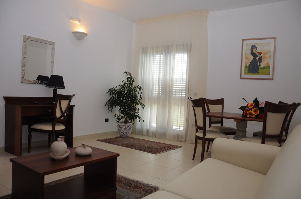 Agri Hotel Conte Salentino Сант-Исидоро Экстерьер фото